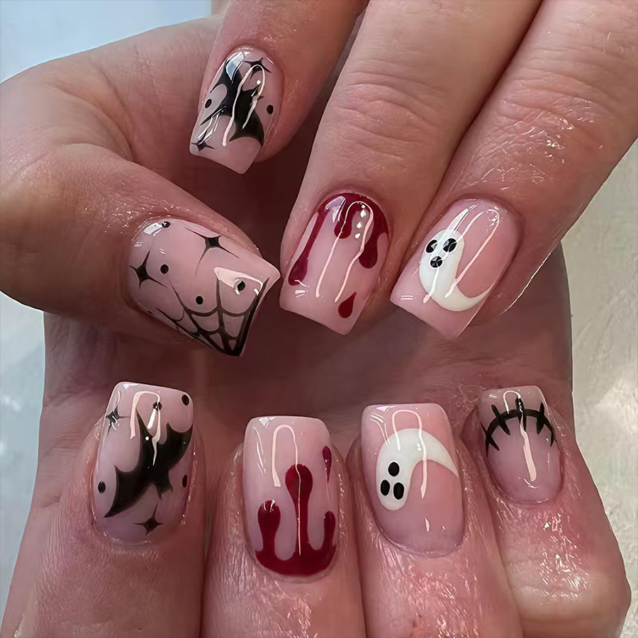 ハロウィンネイル プレスオン 24個入り ショートスクエア  - Nail Art Press On のレビューと価格